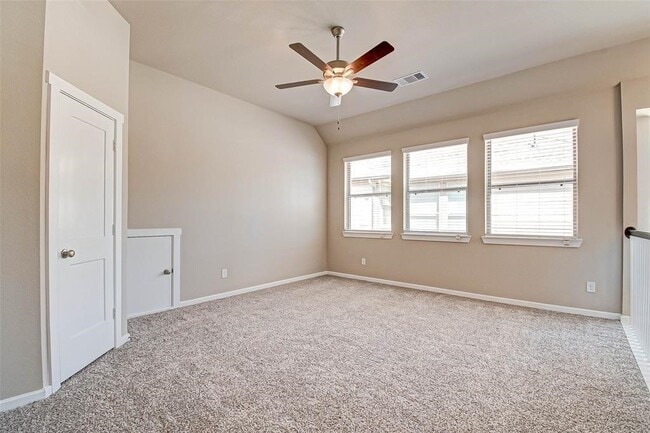 Building Photo - 311 N Spotted Fern Dr