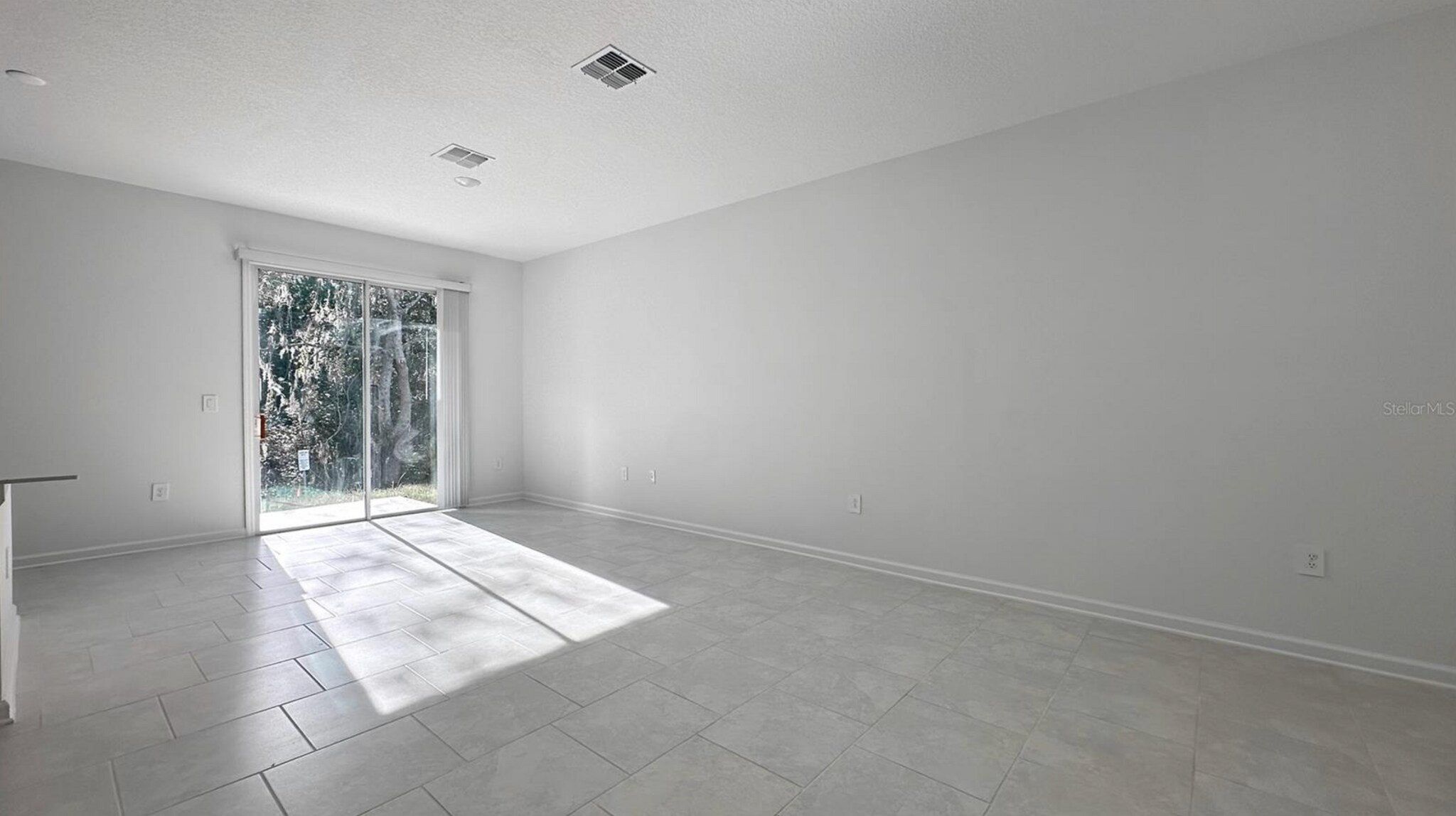 Building Photo - 7600 Stone Creek Trl