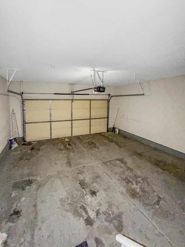 Building Photo - 1387 Prescott Dr