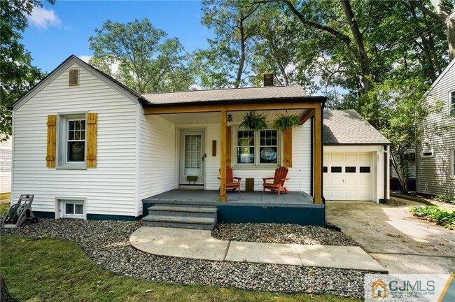 Building Photo - 230 Highland Dr