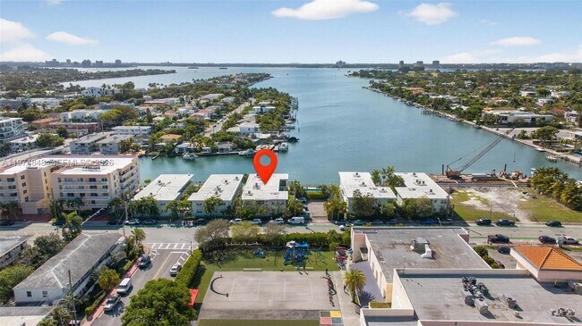 Building Photo - 8600 Byron Ave