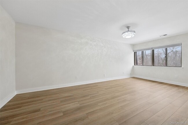 Building Photo - 70 Pheasant Run