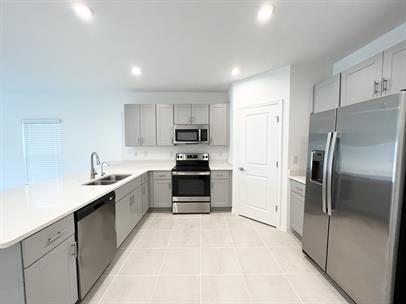 Building Photo - 5545 Tranquila Ln