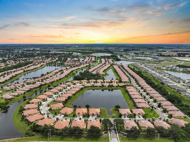 Building Photo - 5446 Sunset Falls Dr