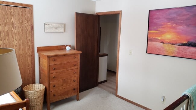 Building Photo - Spacious, Well Maintained Two Story House With 2 Car Attached Garage