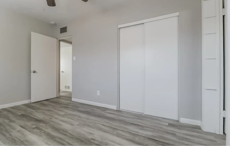 Building Photo - 2737 W Montebello Ave
