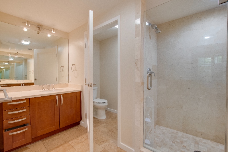 Building Photo - 5410 La Jolla Blvd