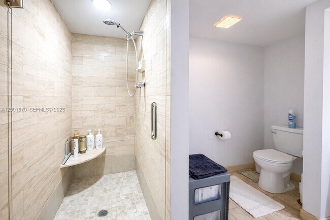 Building Photo - 19707 Turnberry Way