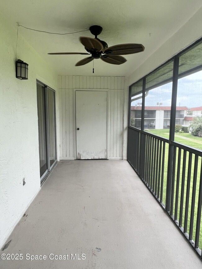 Building Photo - 200 St Lucie Ln