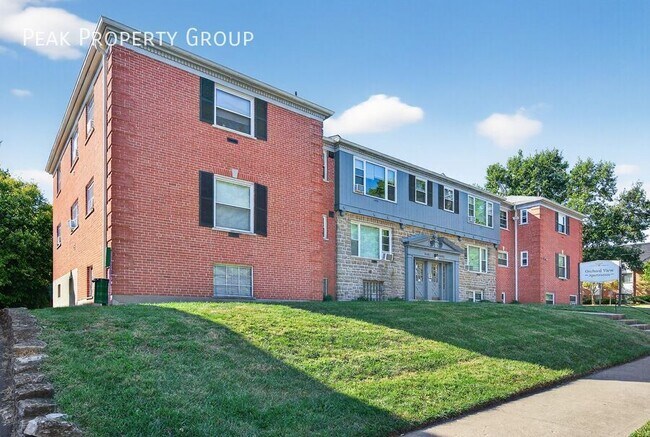 Primary Photo - 6404 Montgomery Rd