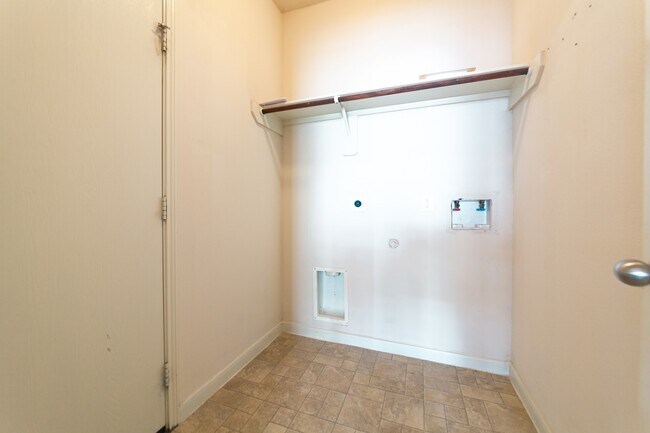 Building Photo - 26419 Marble Falls Bend