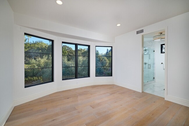 Building Photo - 4773 El Mirlo