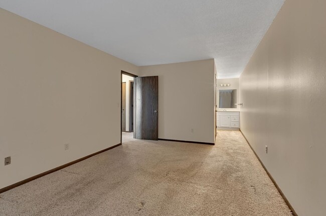 Building Photo - 1690 MN-36