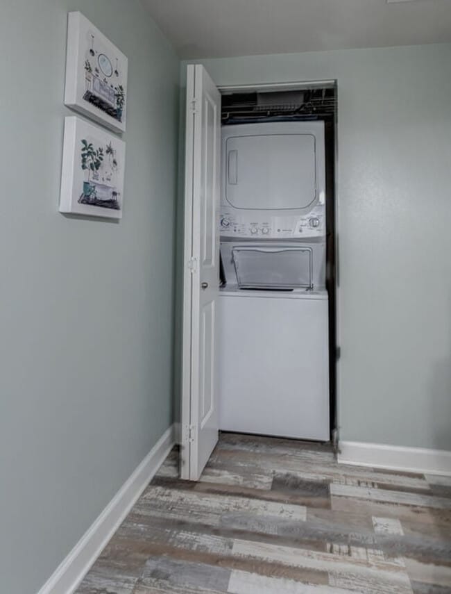 Building Photo - 998 Gulfside Ct