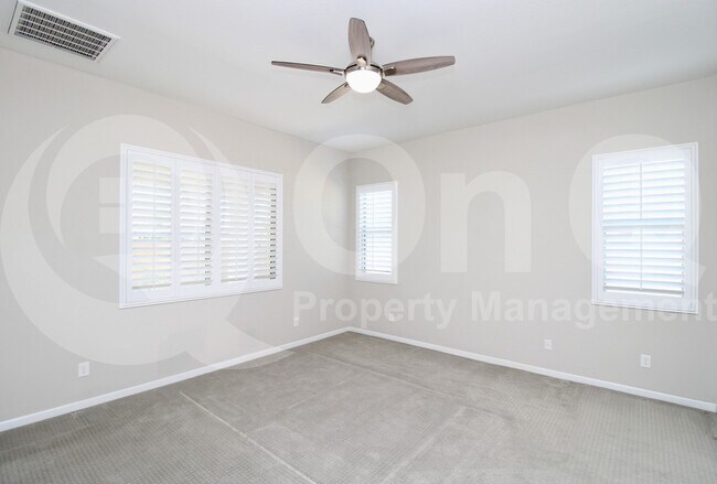 Building Photo - 106 N Bay Dr