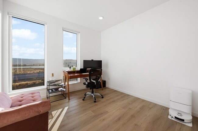 Building Photo - 52 Kirkwood Ave