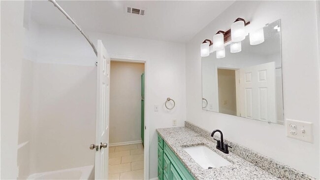 Building Photo - 463 Magnolia Rd