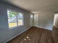 Building Photo - 503 S Francis St