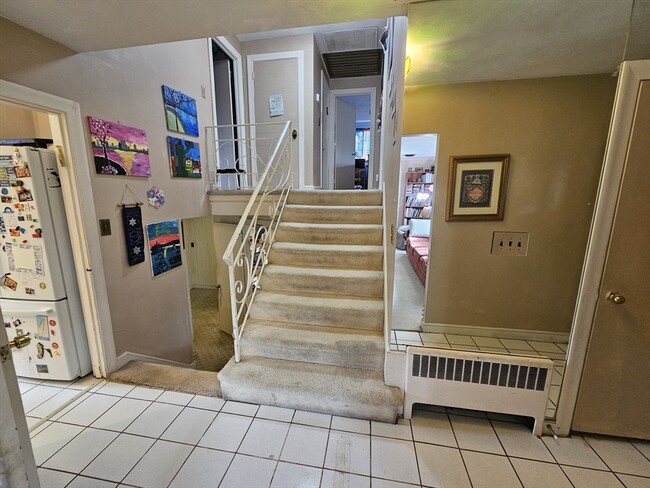 Building Photo - 56 Great Meadow Rd