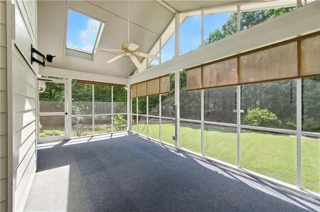 Building Photo - 1091 Colony Dr