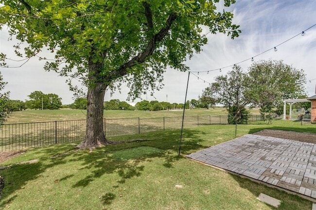 Building Photo - 2625 Royal Birkdale Dr