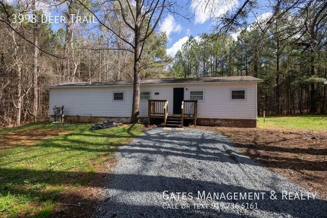 Building Photo - 3998 Deer Trail