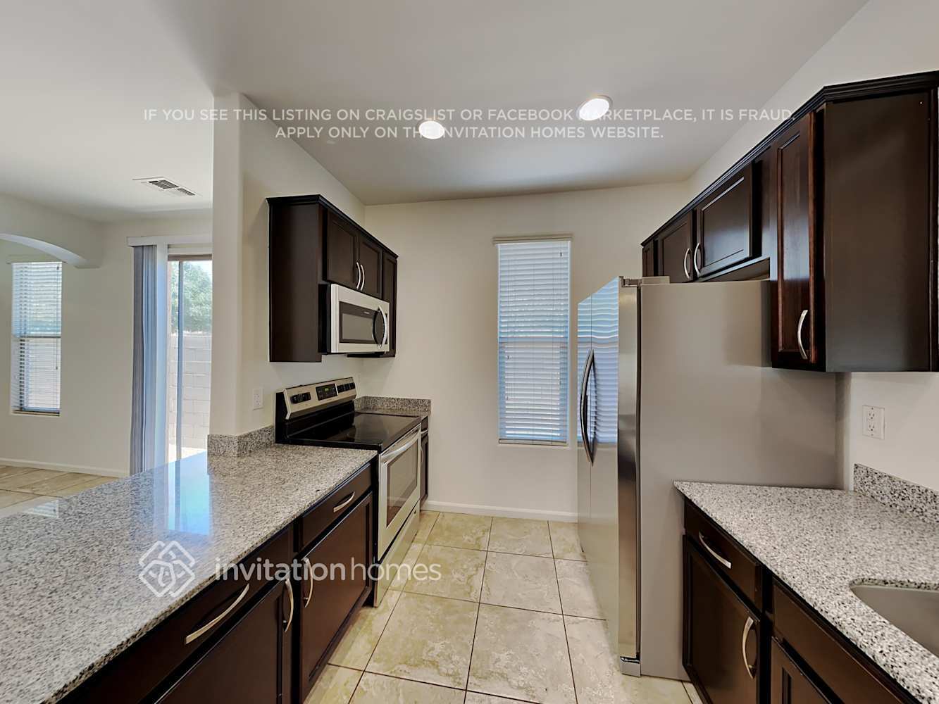 Building Photo - 1453 S Ponderosa Dr