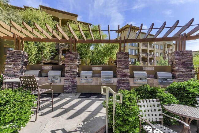 Building Photo - 5450 E Deer Valley Dr