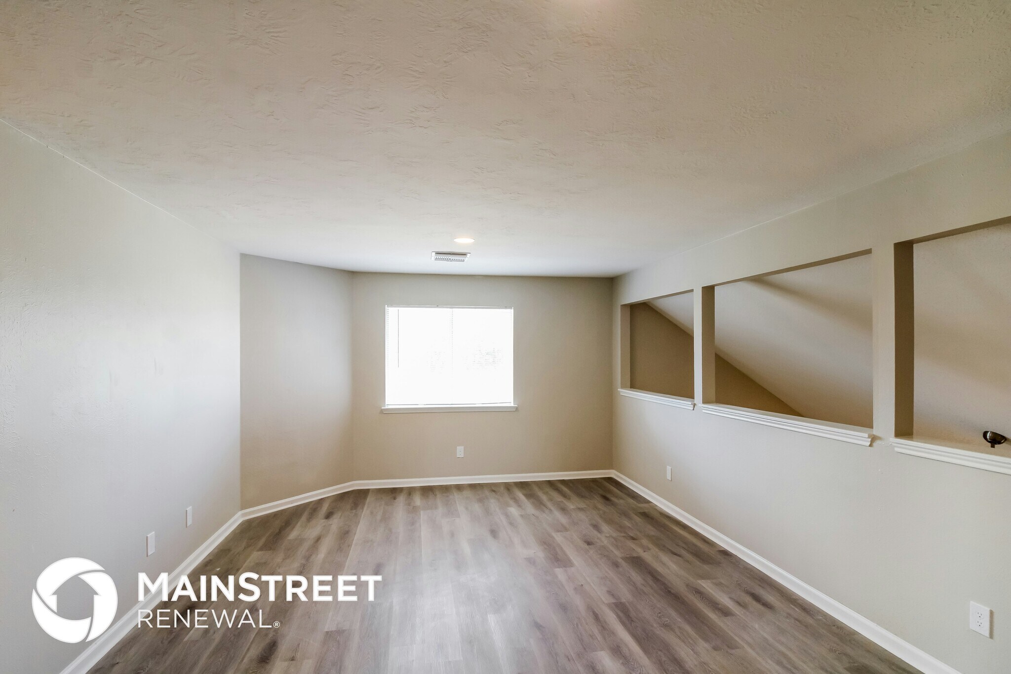 Building Photo - 2910 Fawn Ct