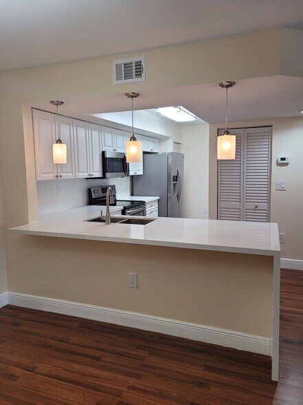 Building Photo - 8580 SW 212th St