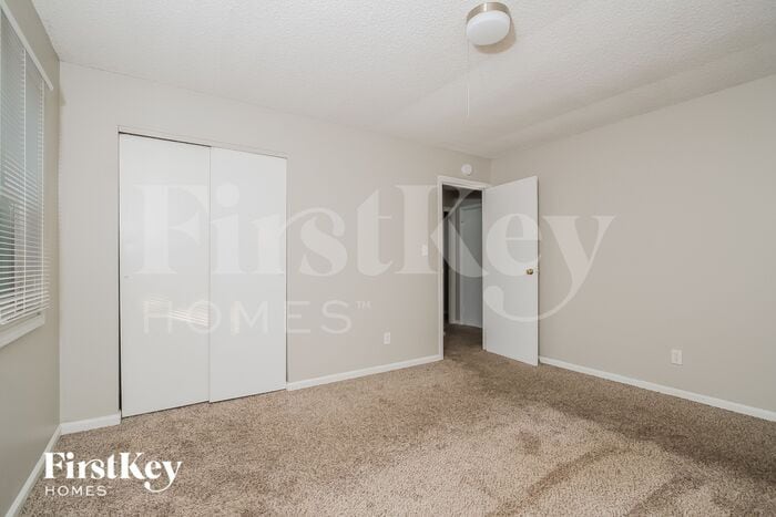 Building Photo - 9318 Kingsboro Cir