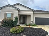 Building Photo - 341 Kestrel Wy