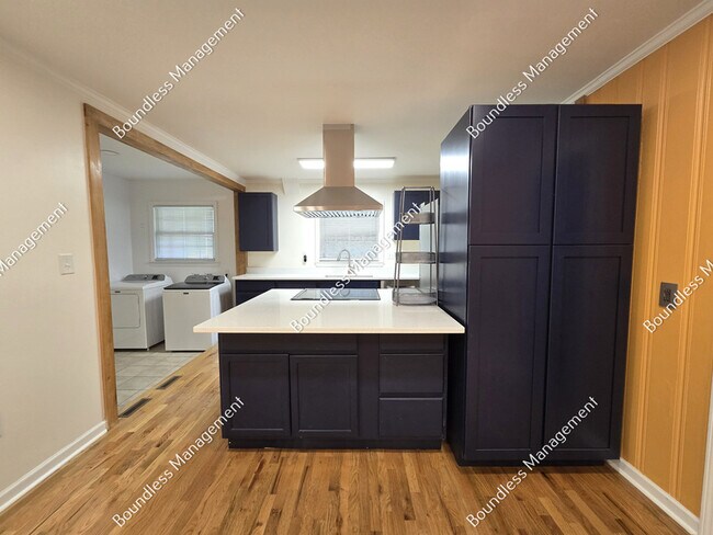 Building Photo - 2795 Arlington Rd