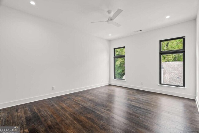Building Photo - 19 Spruell Springs Rd