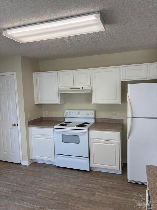 Building Photo - 1006 Antigua Cir