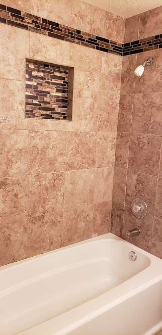 Building Photo - 2095 Cottonwood Cir