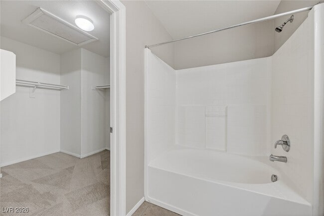 Building Photo - 621 Iron Stirrup Ave