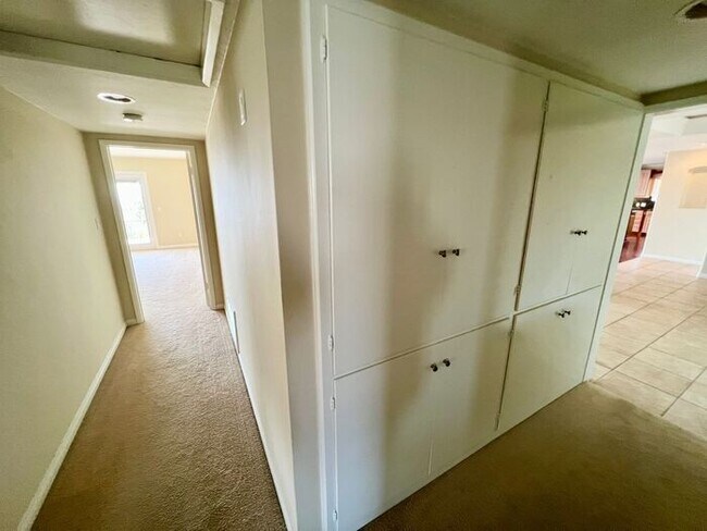 Building Photo - Beautiful 4-Bedroom Home with Modern Upgra...