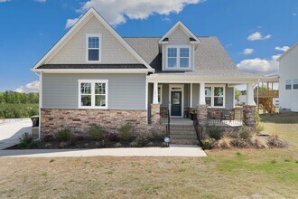 Building Photo - Move-In Special! Beautiful Durham Home on ½ Acre with Modern Upgrades