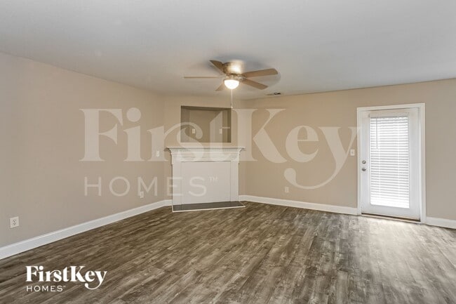 Building Photo - 366 Courtland Ct