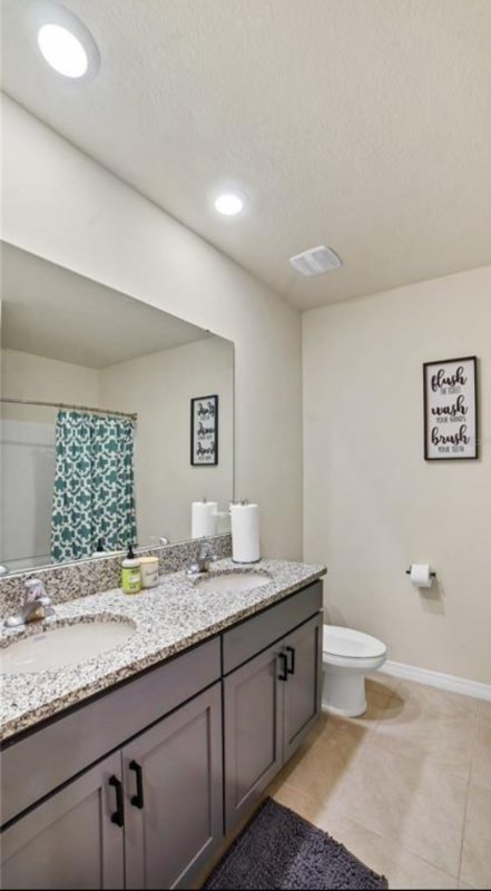 Building Photo - 204 Sunset Point Dr