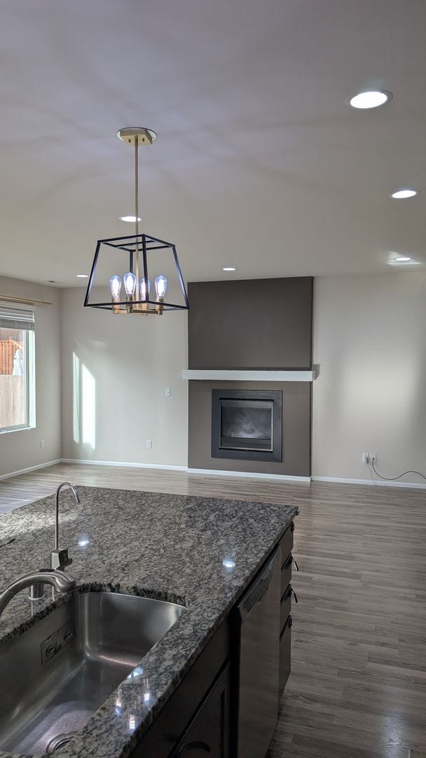 Building Photo - 5 bedroom Marysville 2 story home