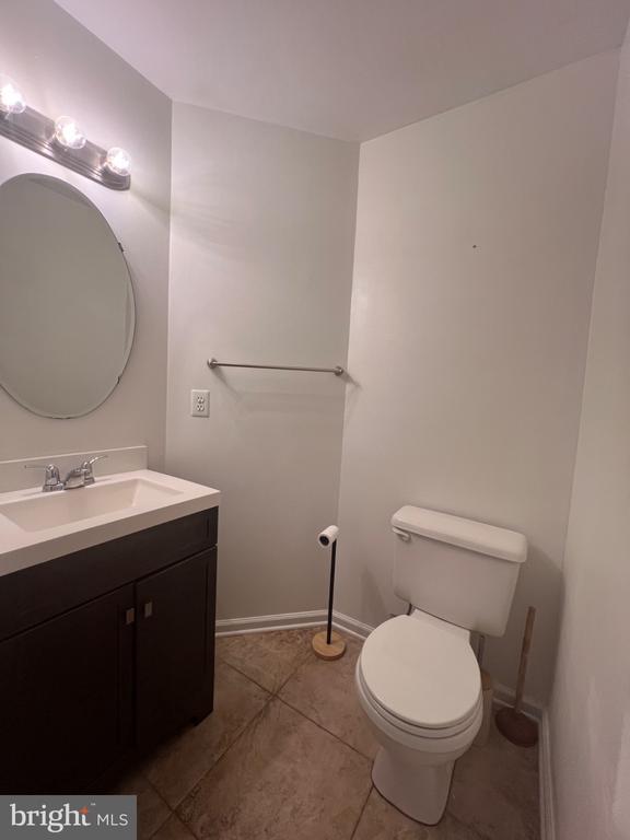 Building Photo - 10 Jolie Ct