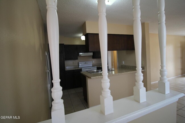 Building Photo - 3406 Moonlight Ave