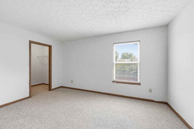 Building Photo - 6369 Brice Dale Dr