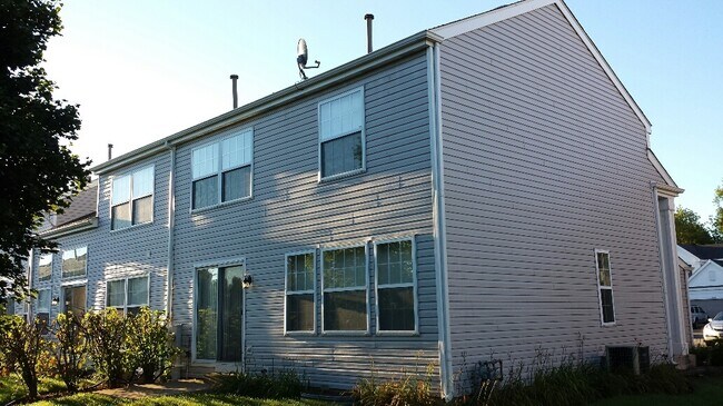 Building Photo - 732 Silk Oak Ln