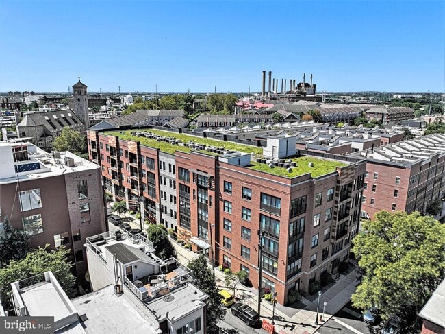 Building Photo - 600 S 24th St