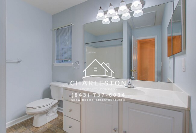 Building Photo - 500 Tree Branch Cir