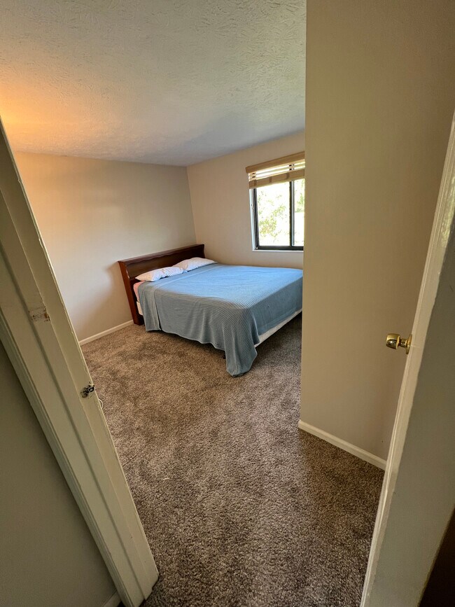 Bedroom 2 - 8913 Buckhaven Dr
