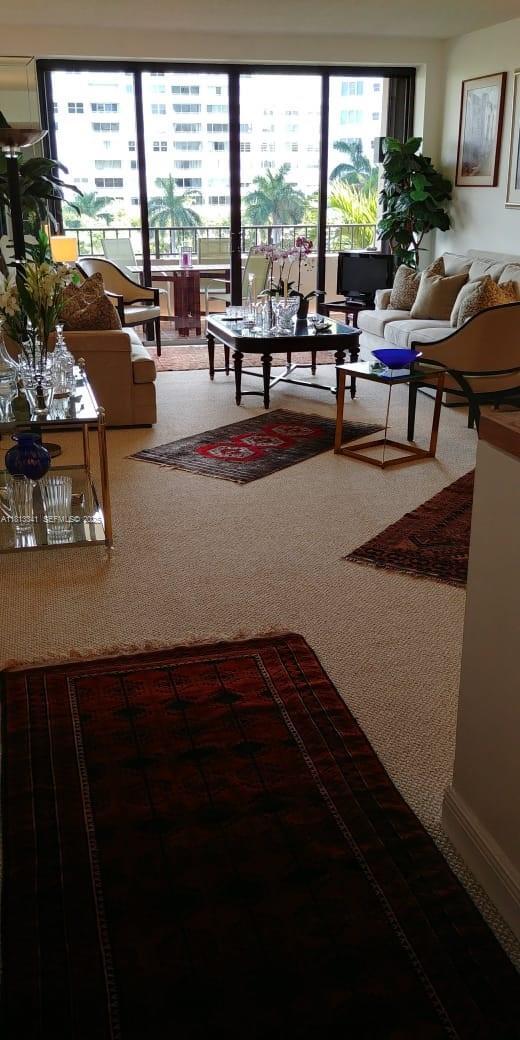 Building Photo - 251 Crandon Blvd